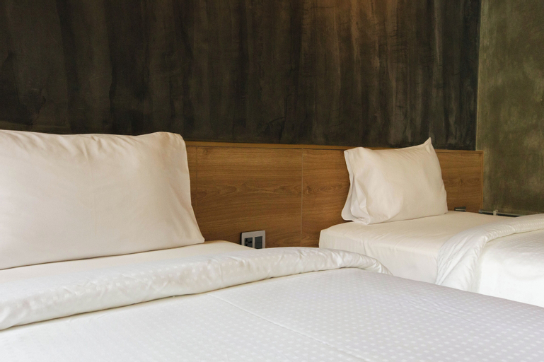 Bedroom 13