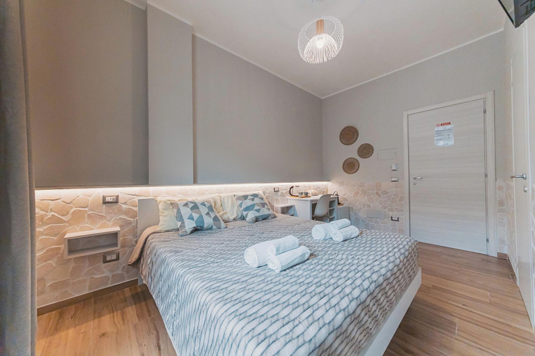 Exterior & Views 2, Apulia Rooms Bari, Bari