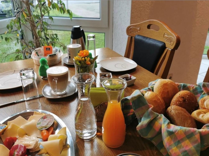 Food & Drinks 4, Vor lauter Baumen B&B, Osterode am Harz