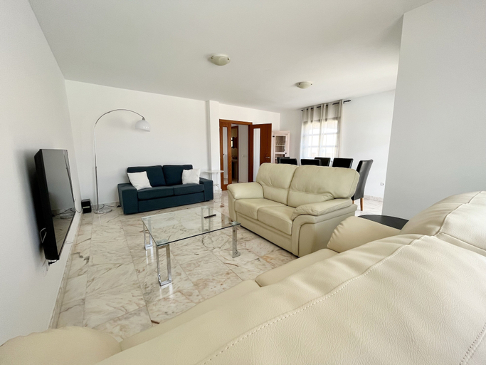 Others 4, Villa - Sleeps 6 - Pool - Pets Ok - Parking, Las Palmas