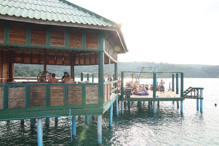 Others 2, Mad Monkey Koh Rong, Sihanoukville