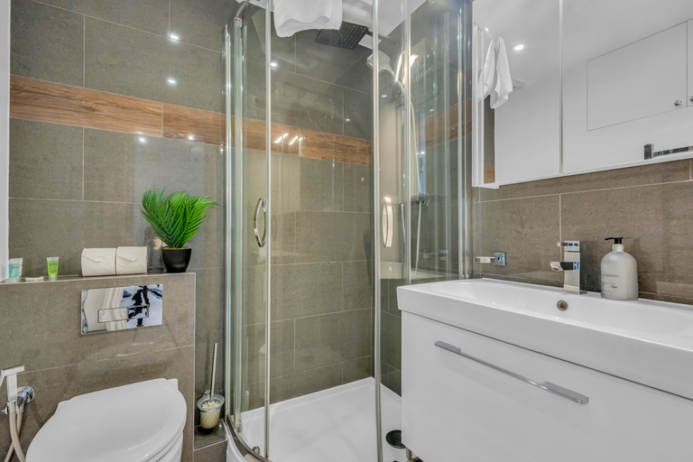 Bathroom, Contemporary Apartments Chelsea, London