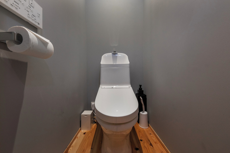 Bathroom 4, Kai, Kyoto