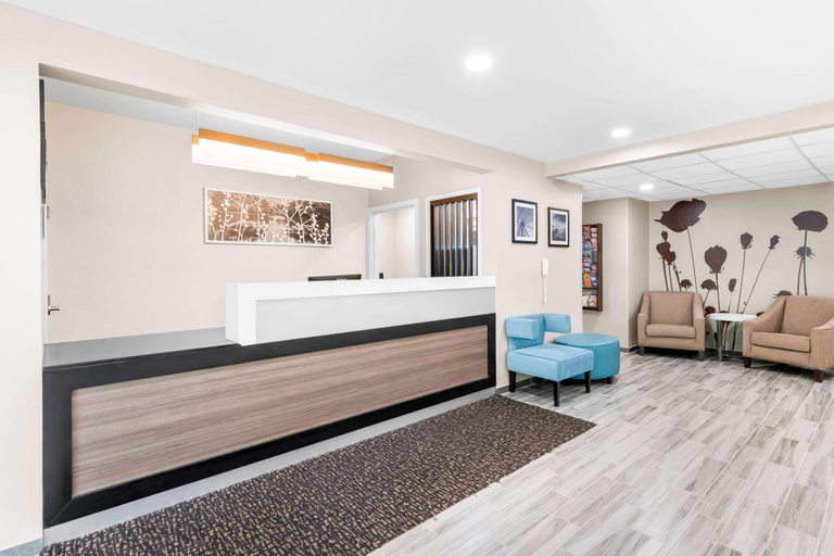 Public Area 2, Sleep Inn & Suites Pigeon Forge - Downtown, Sevier