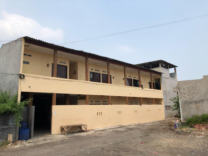 Exterior & Views 5, SPOT ON 93531 Homestay Puri Indah Syariah, Surabaya