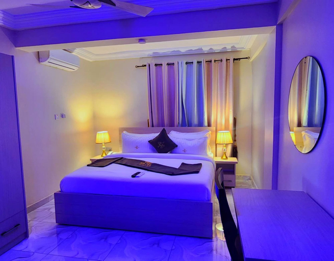 Bedroom 3, IKE CITY Hotel, Tema