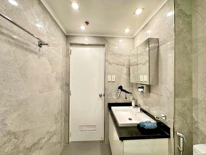 Bathroom 5, Relaxing 1BR Suite in La Mirada, Lapu-Lapu City