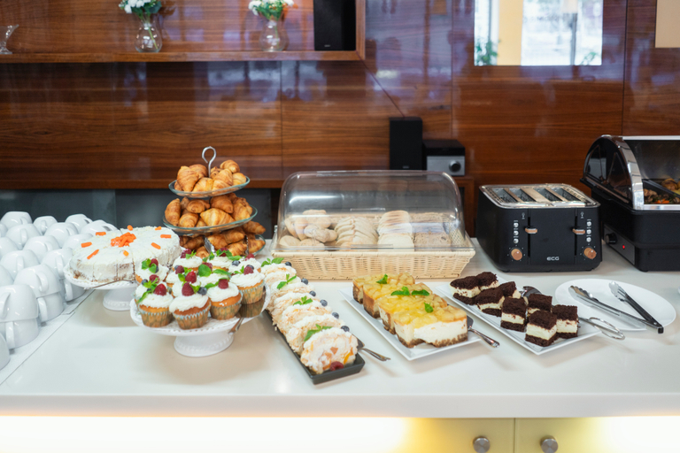 Food & Drinks 5, Ehrlich Hotel, Praha 8