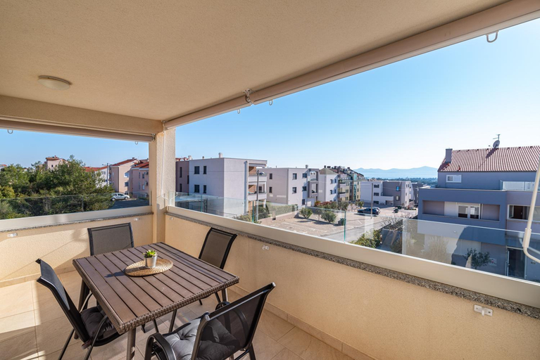 Others 5, Villa Aurelia, Zadar