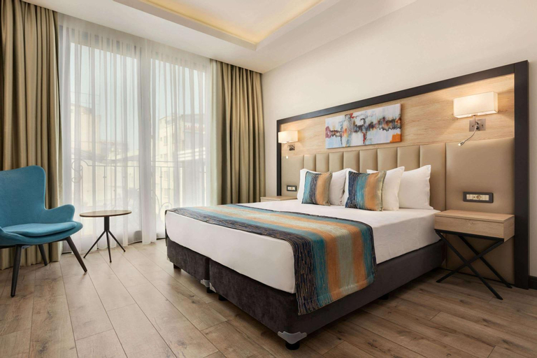Bedroom 25