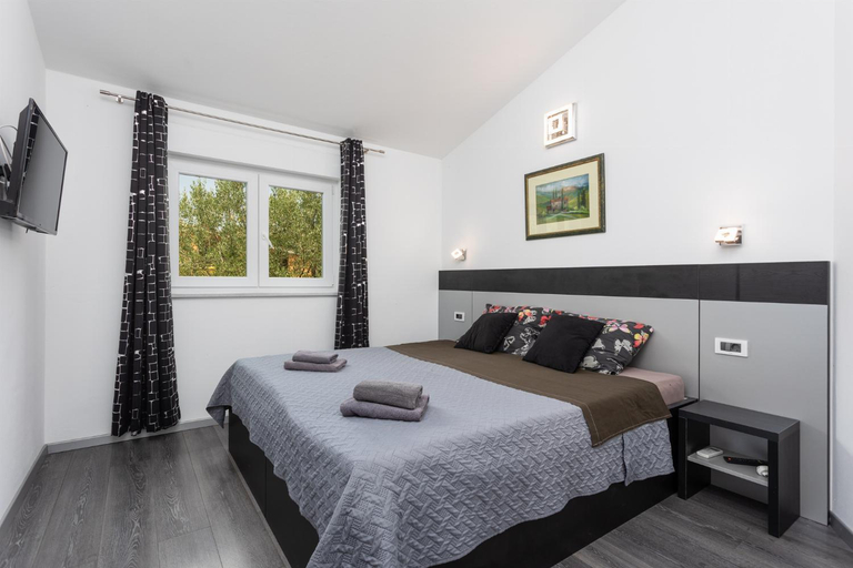 Bedroom 2, Villa LM, Marčana