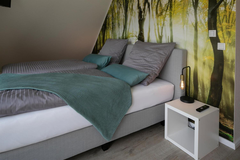 Bedroom 3, Plauderei Cafe und Hotel, Ammerland