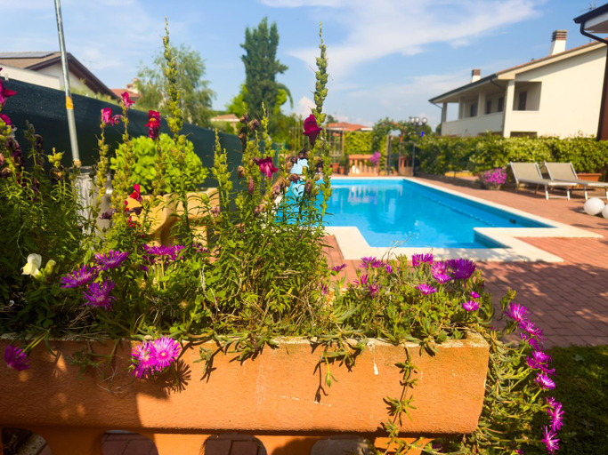 Others 5, Casa Fanny, Verona