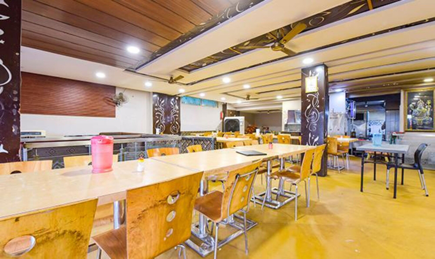 Food & Drinks 5, Fabhotel Raghumani Palace, Ujjain