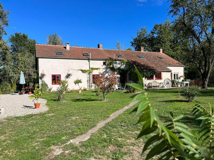 Others 2, Champ Du Bois, Allier