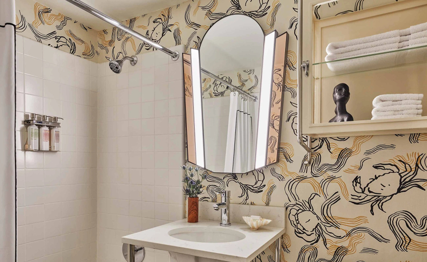 Bathroom 4, Graduate by Hilton Seattle, Seattle
