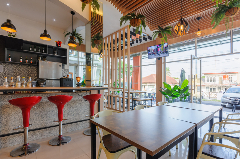 Food & Drinks 5, Urbanview Hotel Brodam's Pematang Siantar by RedDoorz, Pematangsiantar