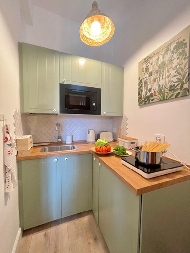 Dining Room 15