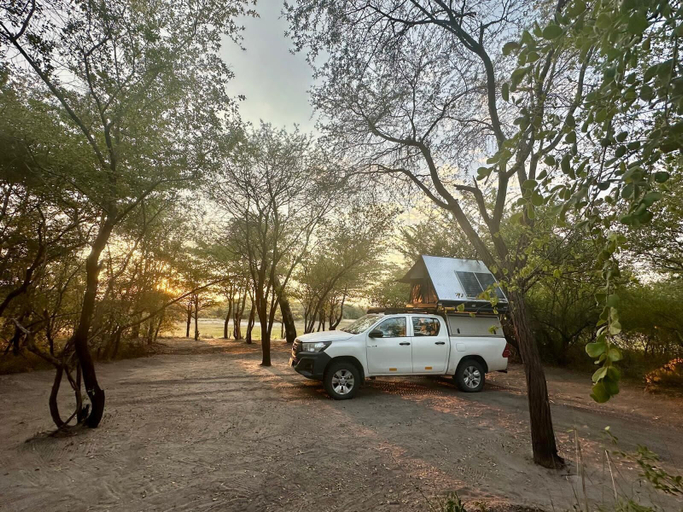 Exterior 3, Kayubo Campsite, Linyandi