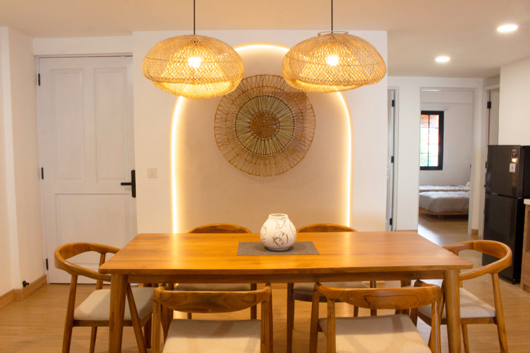 Dining Room 13