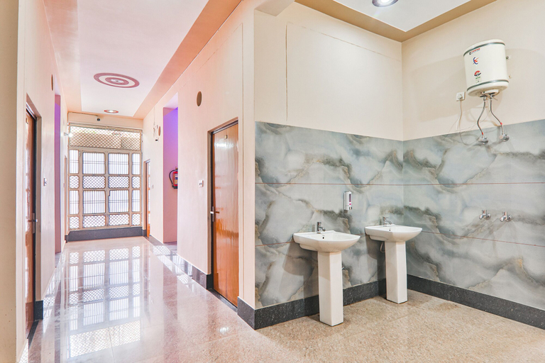 Bathroom 3, Fabhotel Shree Venkatesh Nileyam, Faizabad