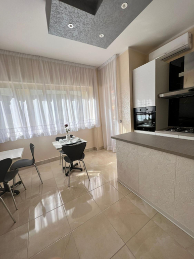 Others 5, B&B ReLu', Lecce