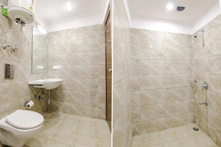 Bathroom, Fabhotel Palazzo, Dehradun