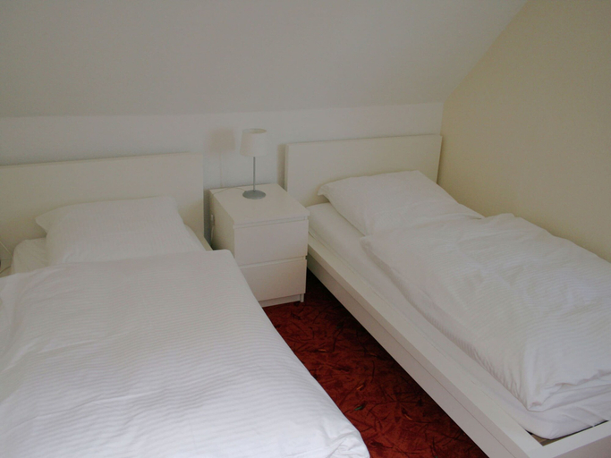 Bedroom 2, Apartment Near Willingen With Terrace, Waldeck-Frankenberg