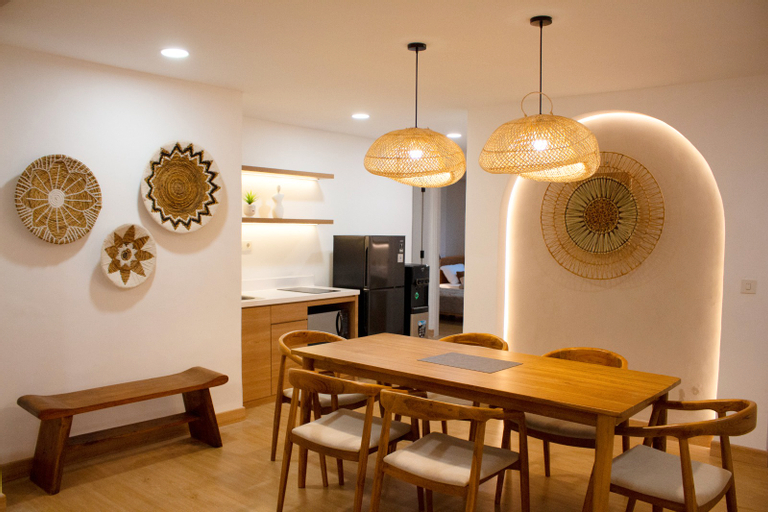 Dining Room 13