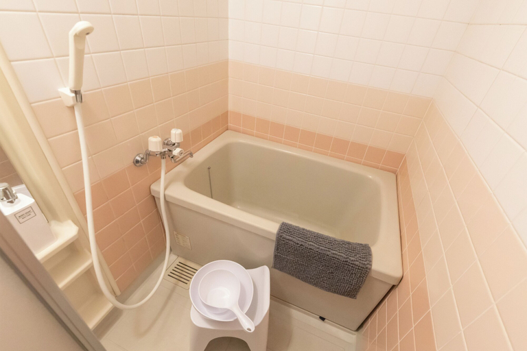 Bathroom 4, Dotonbori East Residence Haru, Osaka
