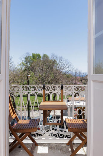 Others 5, The Consulate, Ionian Islands