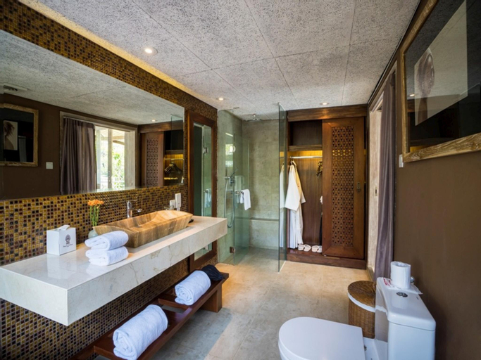 Bathroom 5