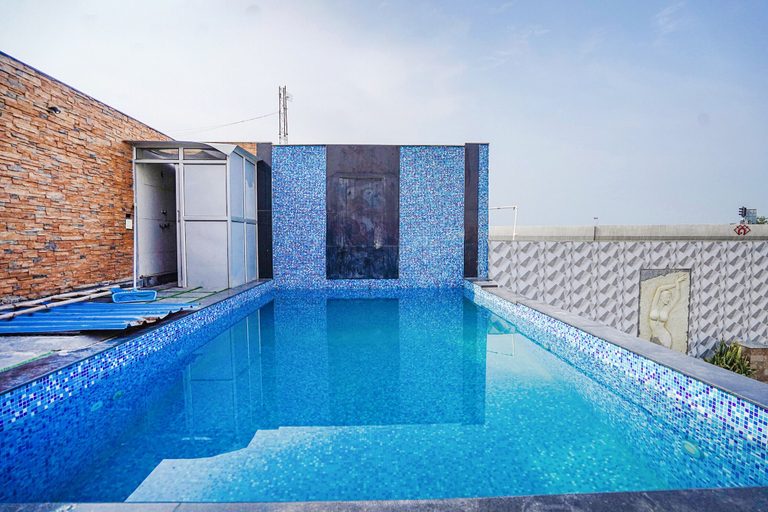 Sport & Beauty 3, Fabhotel Idea Inn, Agra