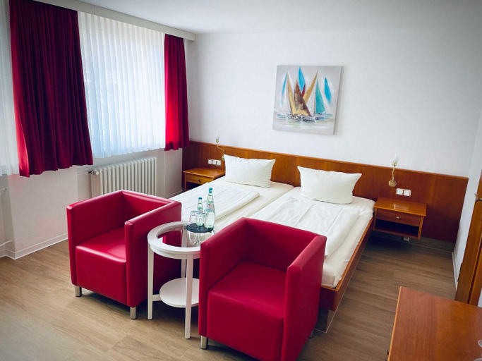 Bedroom 3, Seehotel, Pinneberg