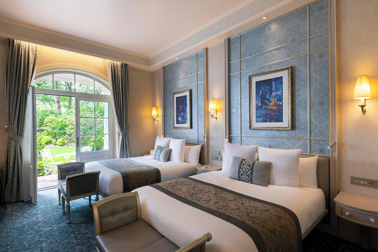 Bedroom 3, Disneyland Hotel + Tickets, Seine-et-Marne
