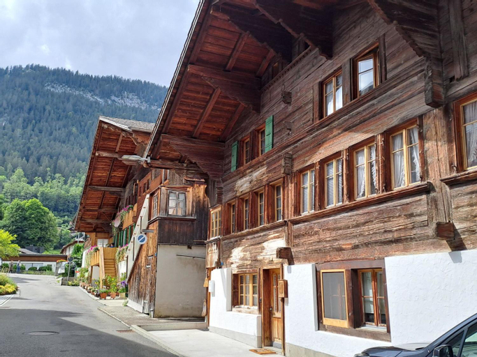 Apartment Crocus by Interhome, Obersimmental
