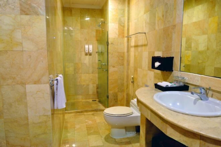Bathroom 9