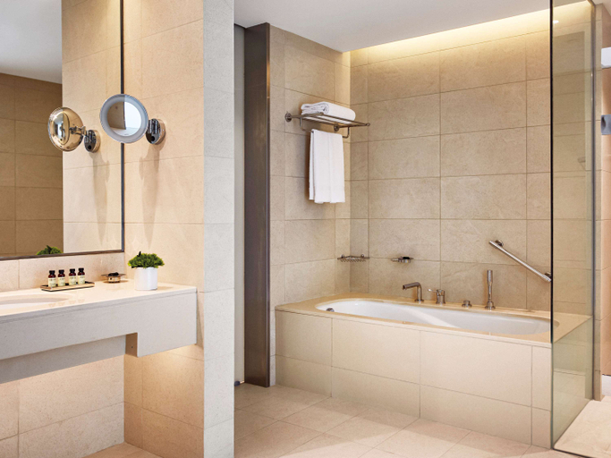 Bathroom 7