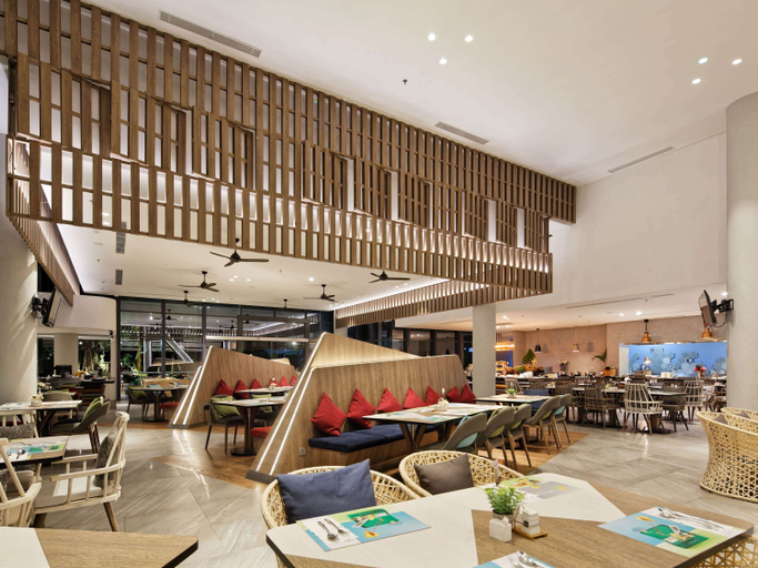 Food & Drinks 5, ibis Styles Batam Nagoya, Batam