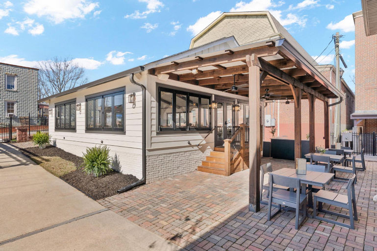 27 on Park Boutique Hotel & Venue, Lumpkin