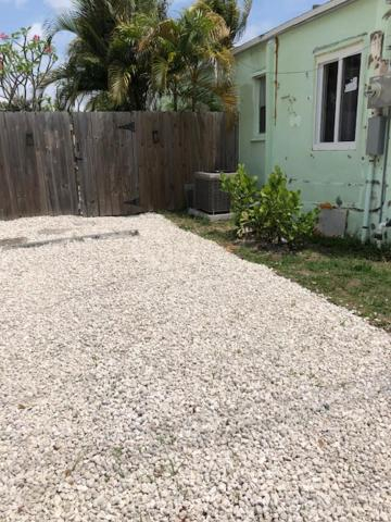 Others 4, Modern Spanish Villa- Pool- By River-Tropical !!!, Broward