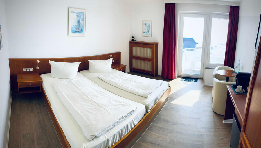 Bedroom 4, Seehotel, Pinneberg