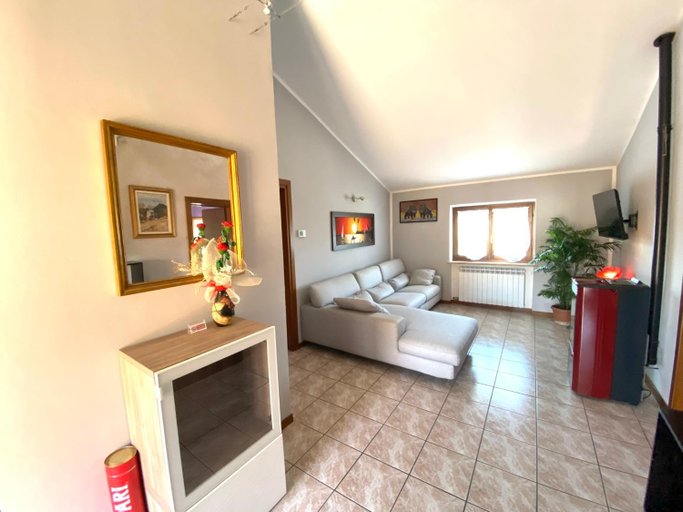 Others 3, Casa Fanny, Verona