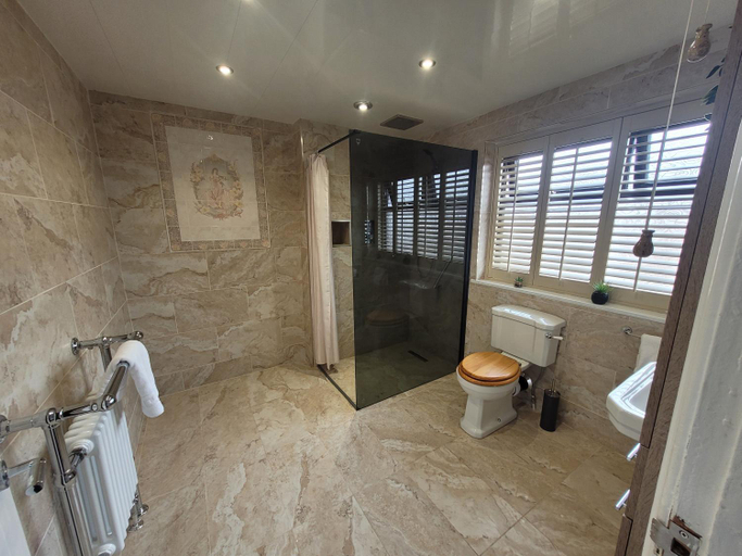 Bathroom 2, Luke Stays - Parsons Gardens, Newcastle upon Tyne