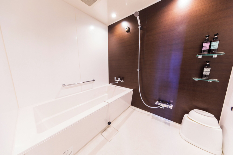 Bathroom 9