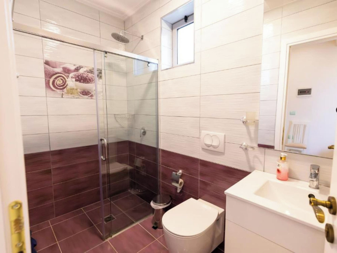 Bathroom 3, Hotel Joni Premium, Sarandës