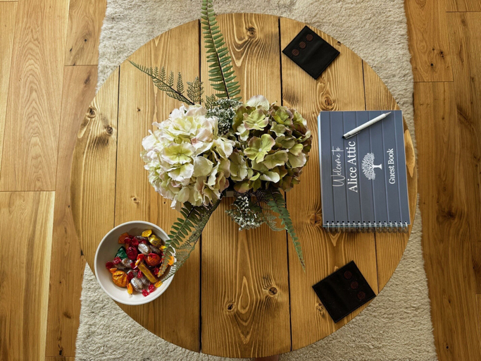 Food & Drinks, Cozy Studio Attic Retreat in Bettws Newydd, Monmouthshire
