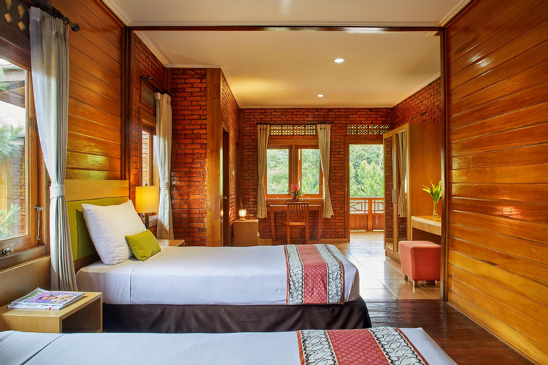 Bedroom 24