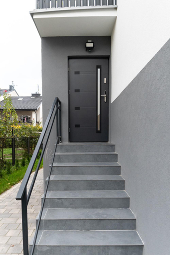 Others 2, Uroczy, przytulny apartament poddasze, Radom City