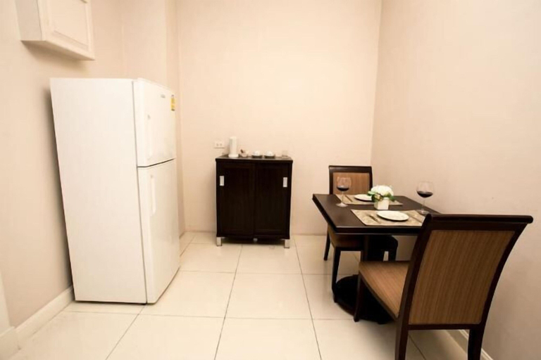 Dining Room 15
